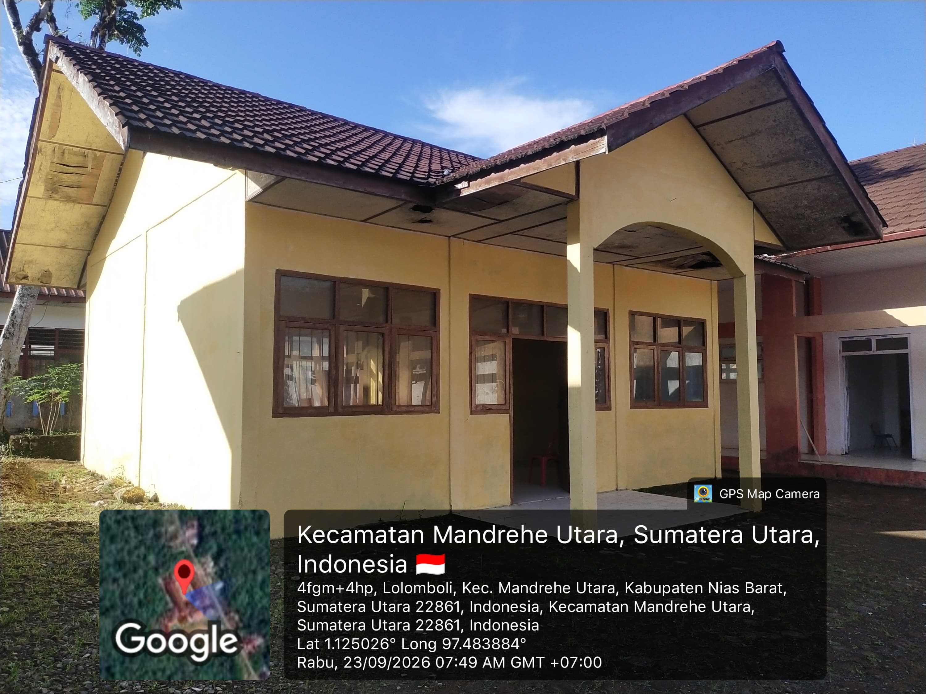 Pengecetan Perpustakaan sesudah di cet. UPTD SD NEGERI NO.075058 LOLOMBOLI TALUNOYO